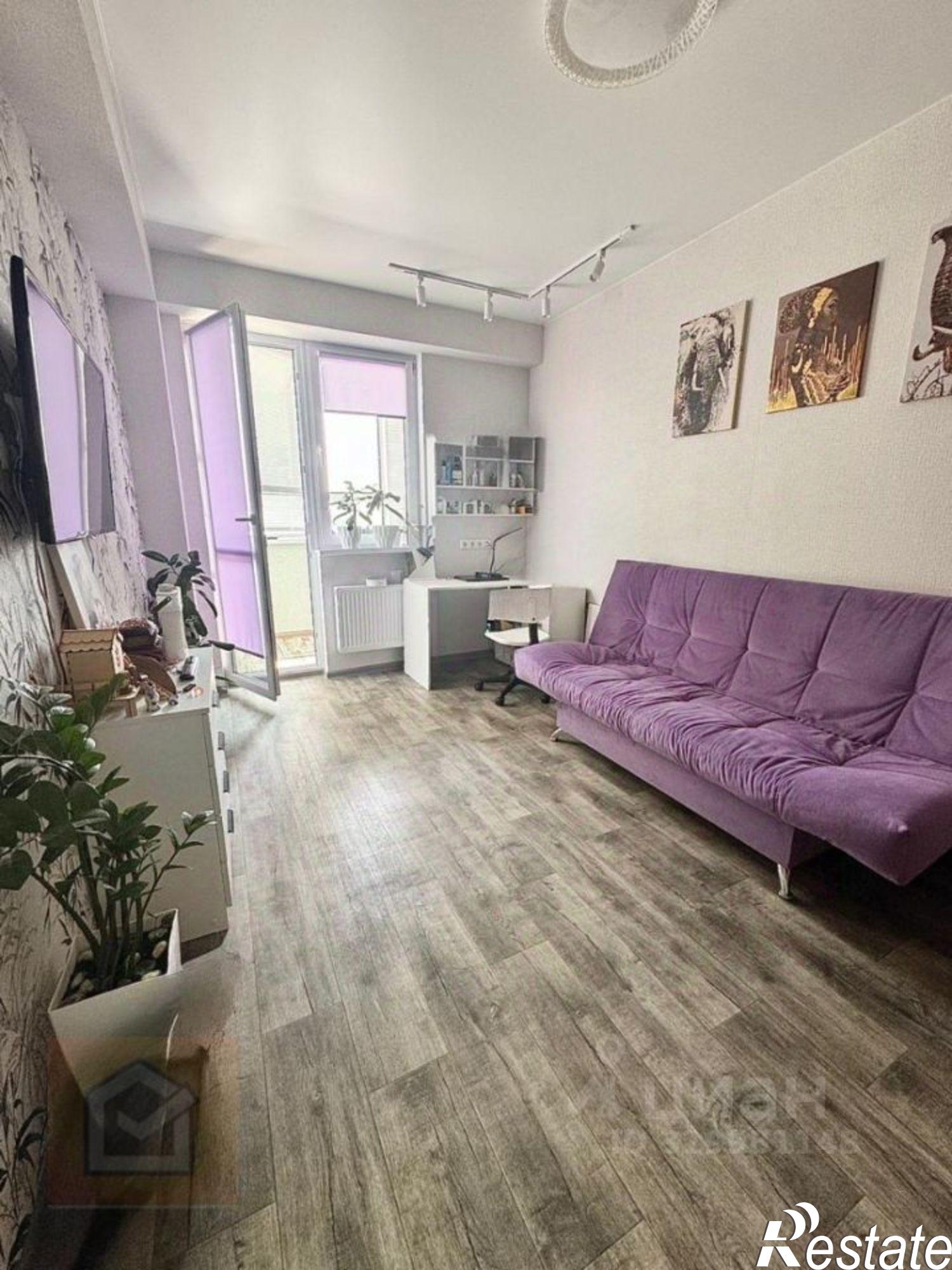 Купить квартиру за 10 000 000 рублей на Симферополь г., 51-й Армии ул., 55