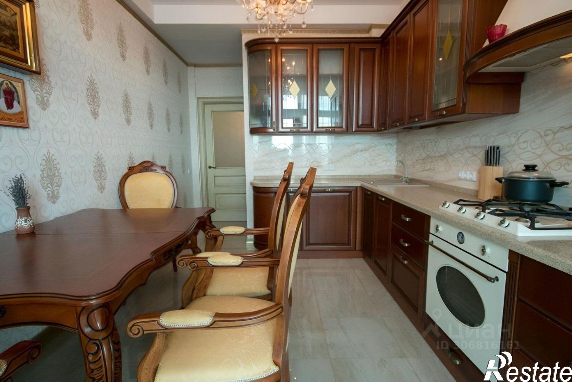 Купить квартиру за 34 400 000 рублей на Ялтинская, 16