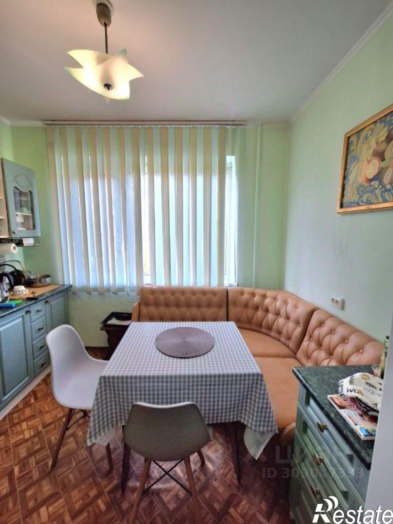 Купить квартиру за 5 550 000 рублей на Симферополь г, Бела Куна ул, 5а