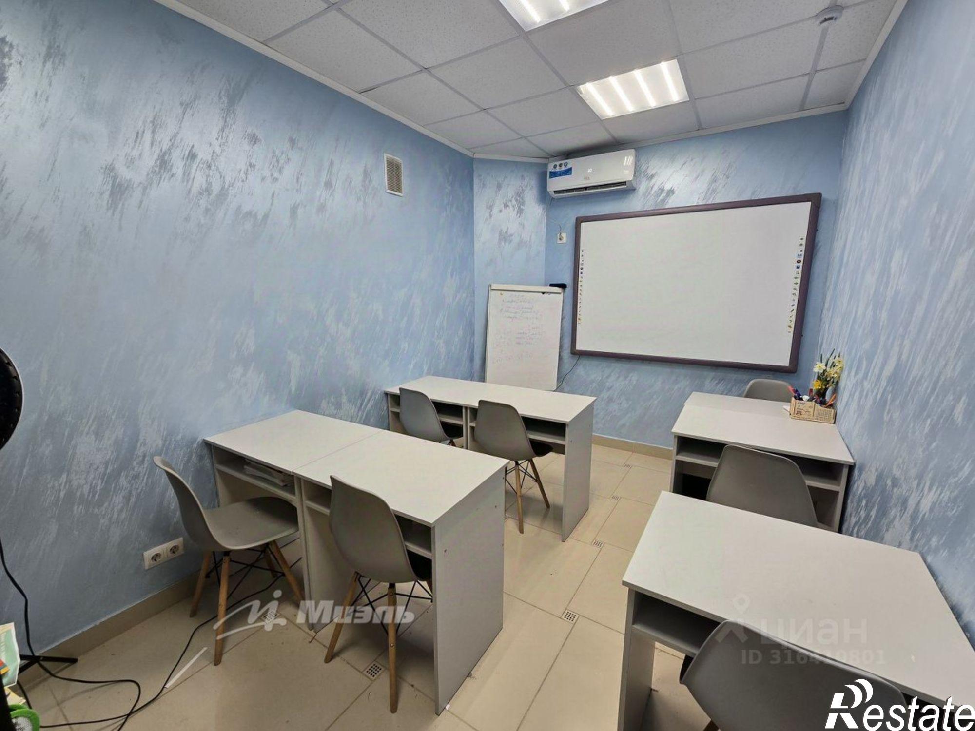 Купить офис, помещение под офис за 6 460 870 рублей на Античный проспект, 10