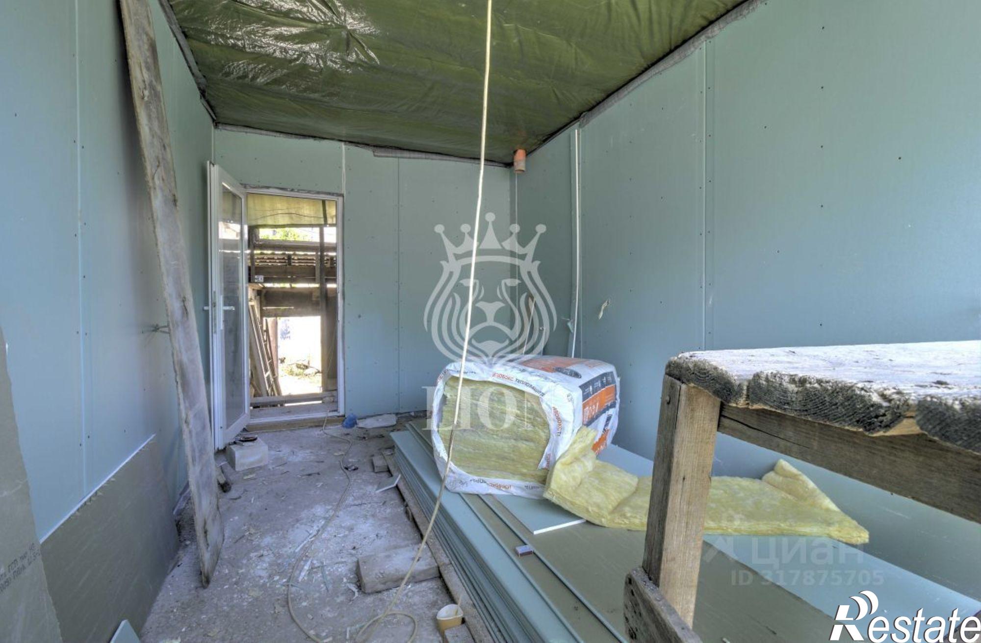 Купить гараж, место в паркинге за 2 880 020 рублей на Алушта, Судакская ул, 22