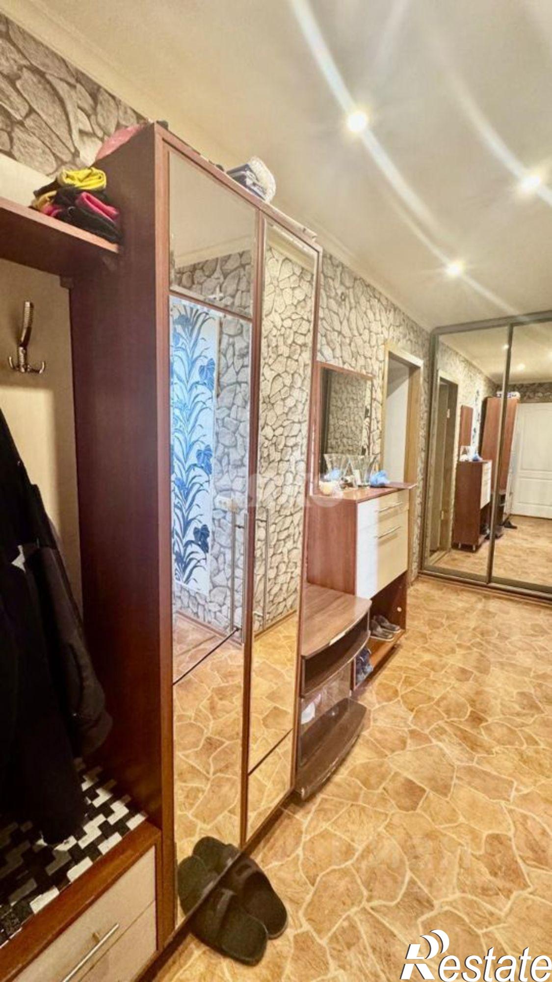 Купить квартиру за 5 600 000 рублей на Симферополь г., 1 Конной Армии ул., д.17