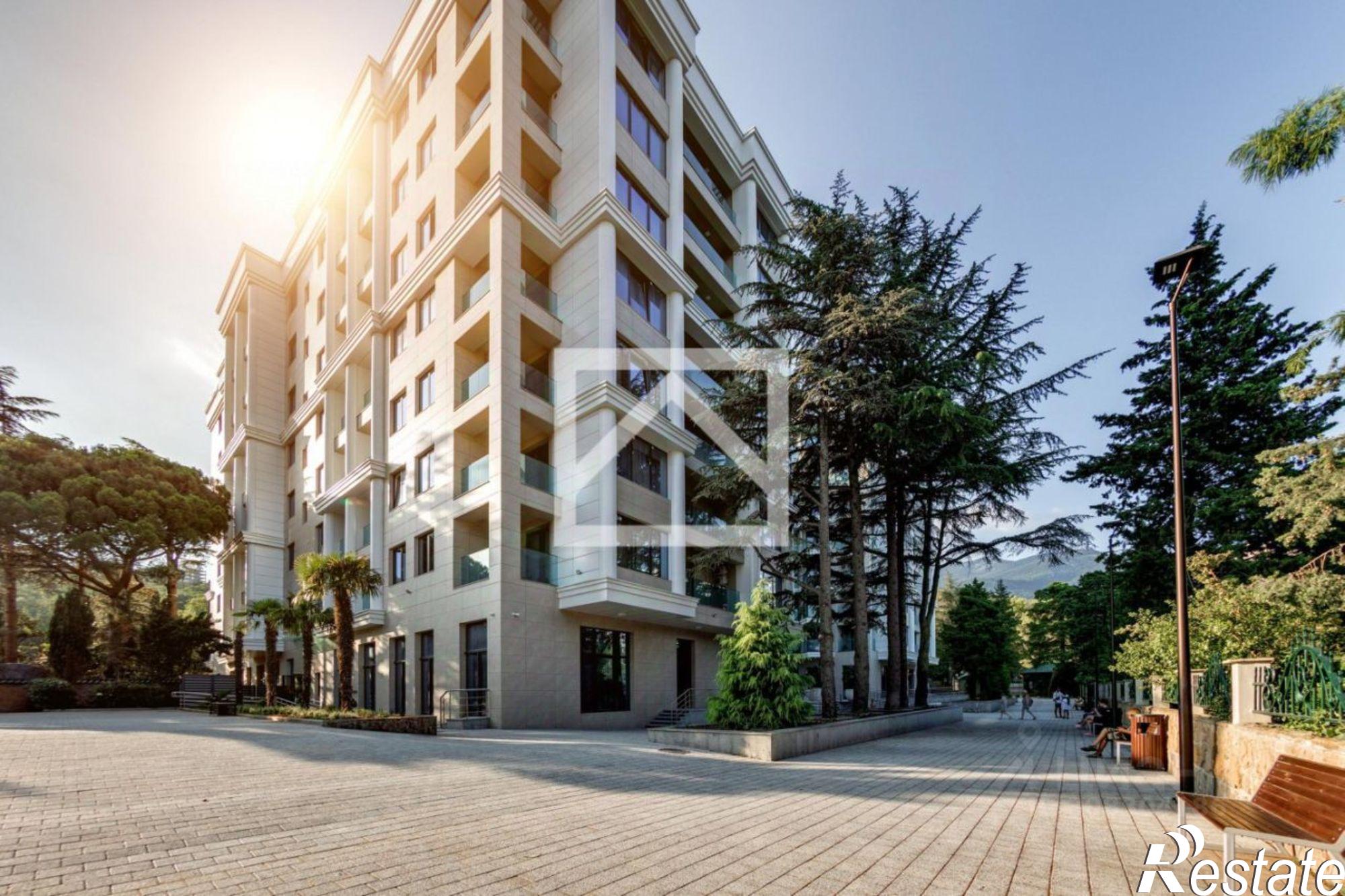 Купить квартиру за 17 698 500 рублей на Ялта г., Дражинского ул., д.48