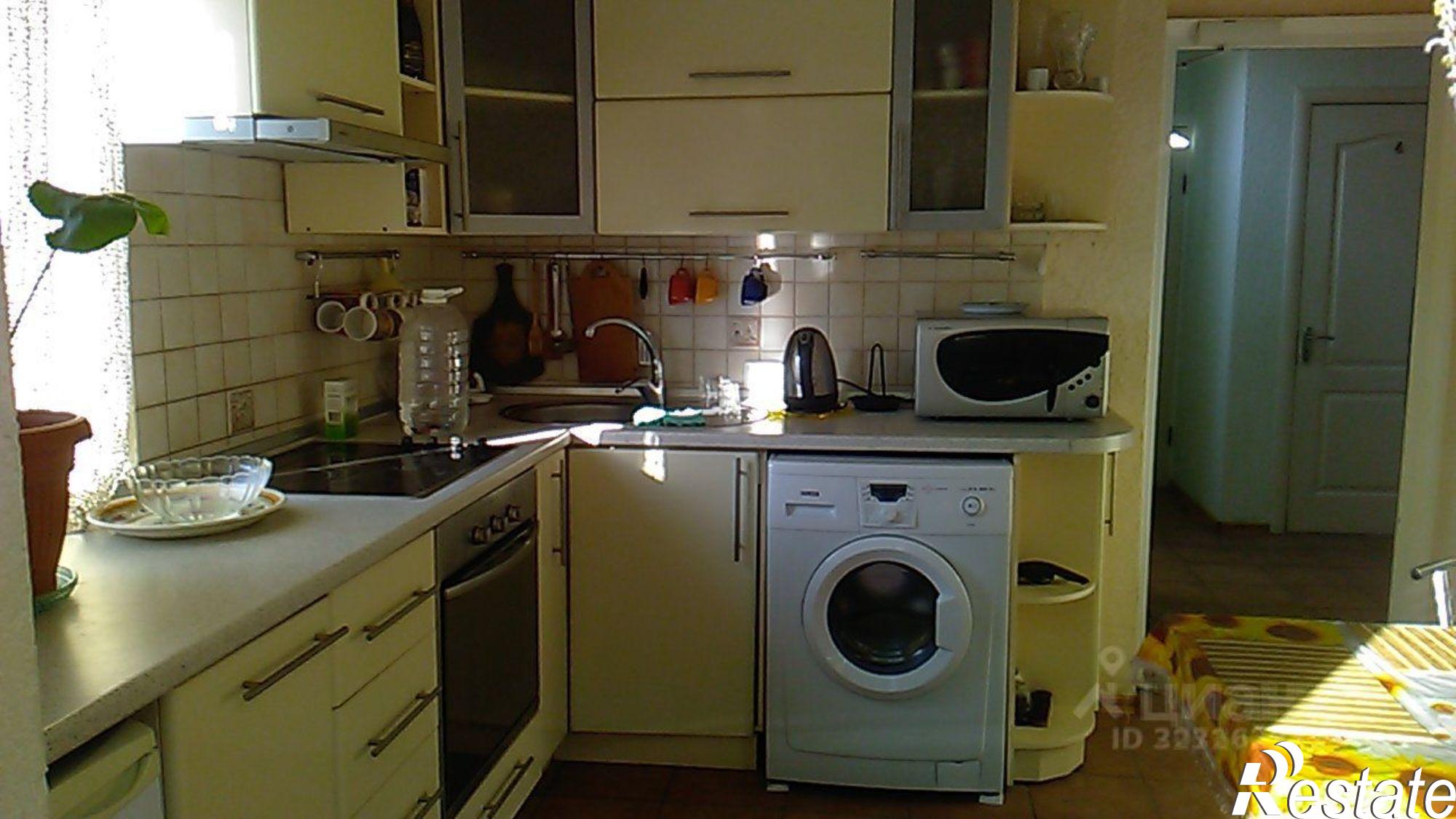 Купить дачу, дом, коттедж за 41 000 000 рублей на Алупка, улица Асаулюка, 16