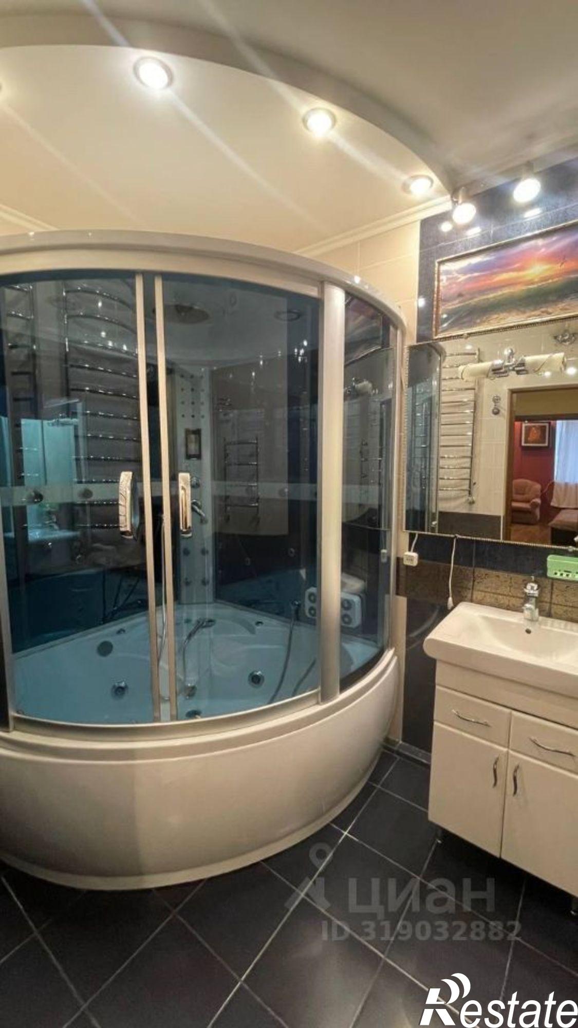 Купить квартиру за 15 100 000 рублей на Севастополь, улица Адмирала Юмашева, 27