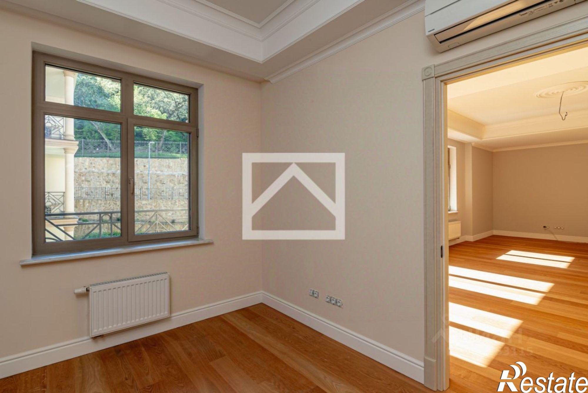 Купить квартиру за 26 800 000 рублей на Ореанда п.г.т., д.60г