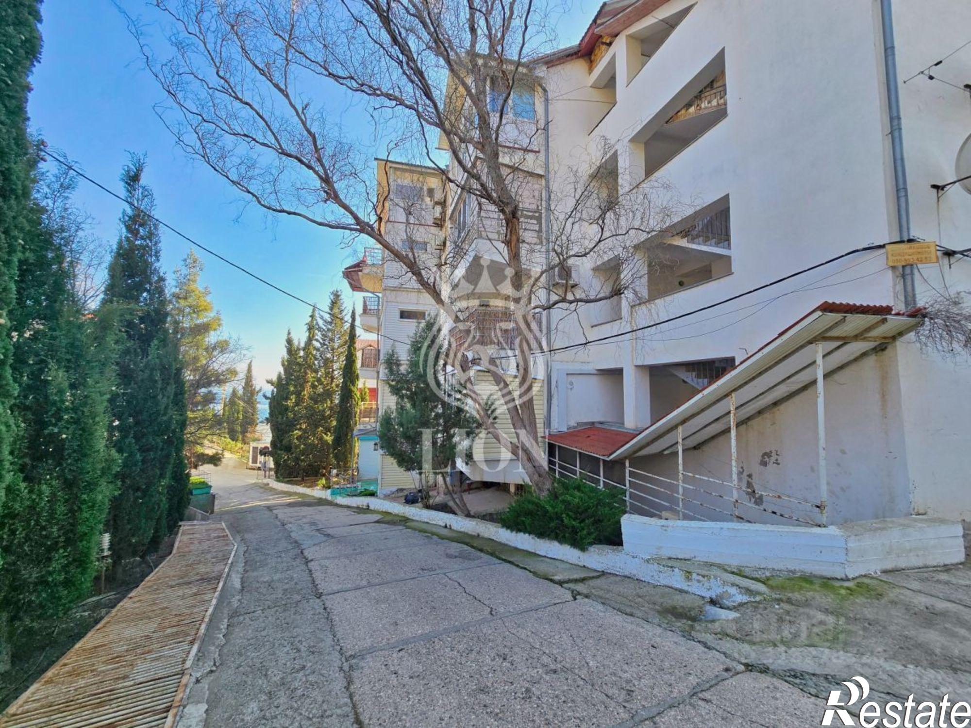 Купить квартиру за 10 268 000 рублей на Алушта, шоссе Судакское