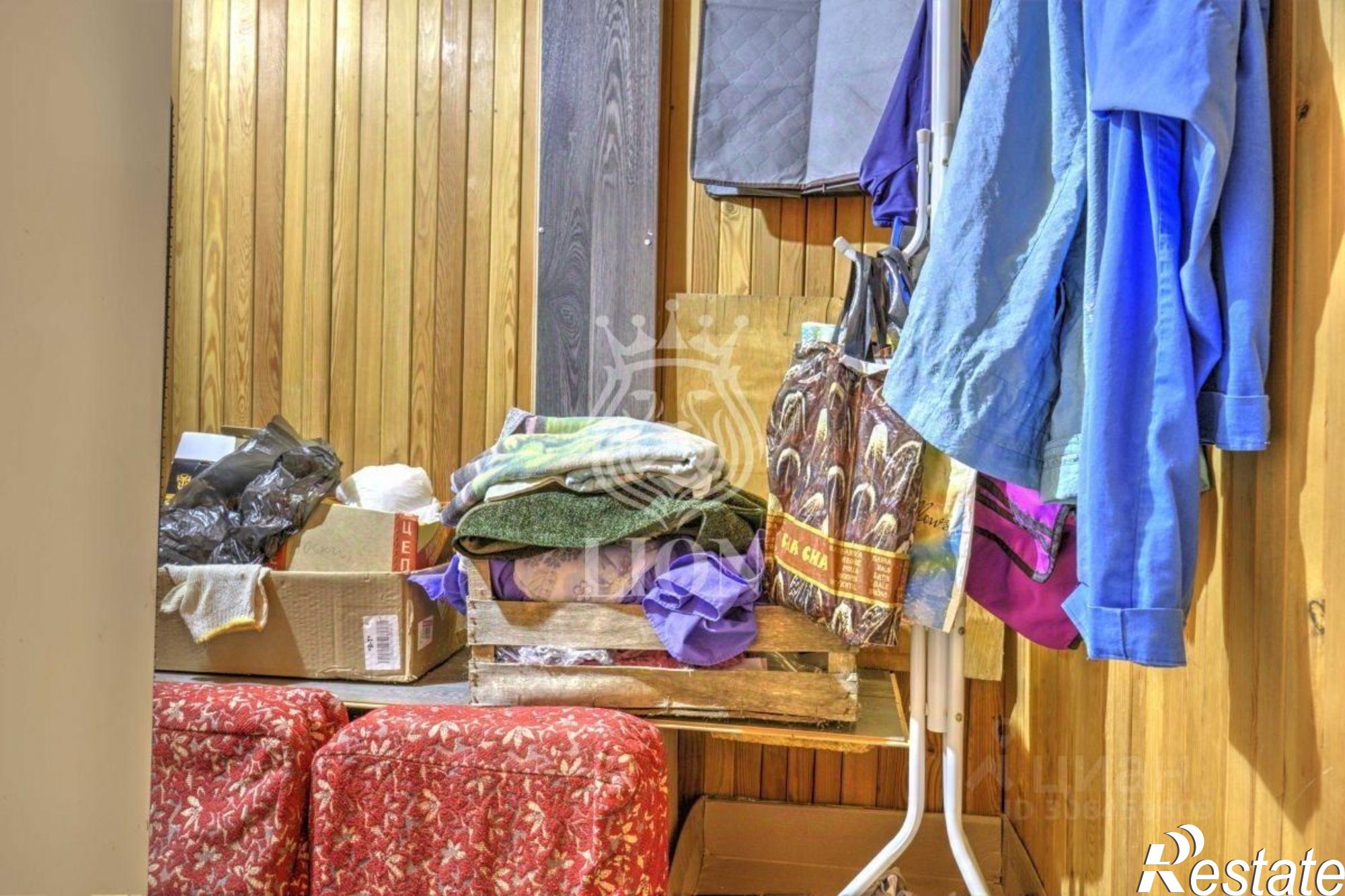 Купить гараж, место в паркинге за 2 000 000 рублей на 