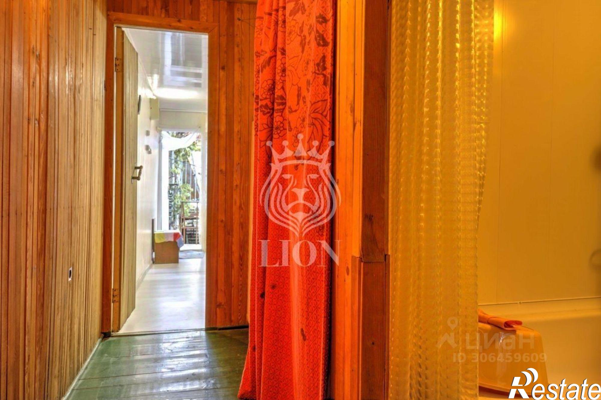 Купить гараж, место в паркинге за 2 000 000 рублей на 