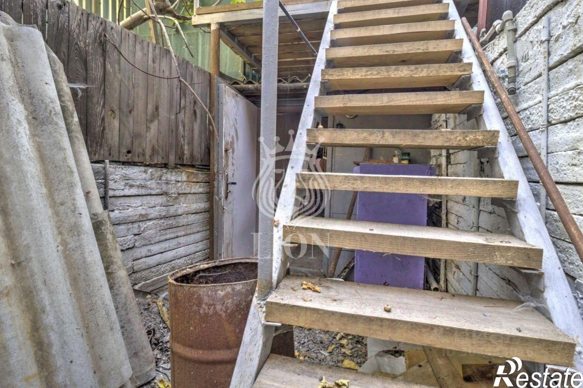 Купить гараж, место в паркинге за 3 500 010 рублей на Семидворье п, Солнечный пер