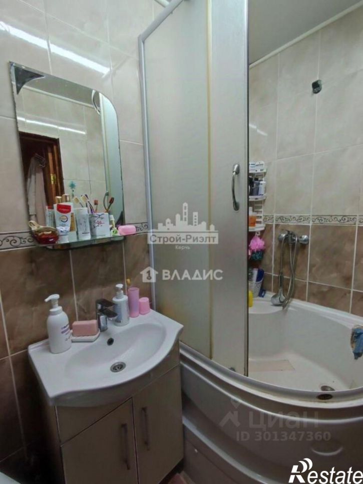 2-комн квартира Керчь, улица Мирошника, 16/17