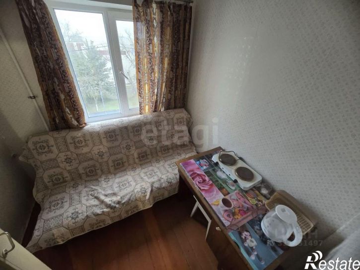 Комната Строительная улица, 19,  д. 19