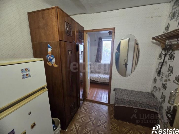 Комната Строительная улица, 19,  д. 19