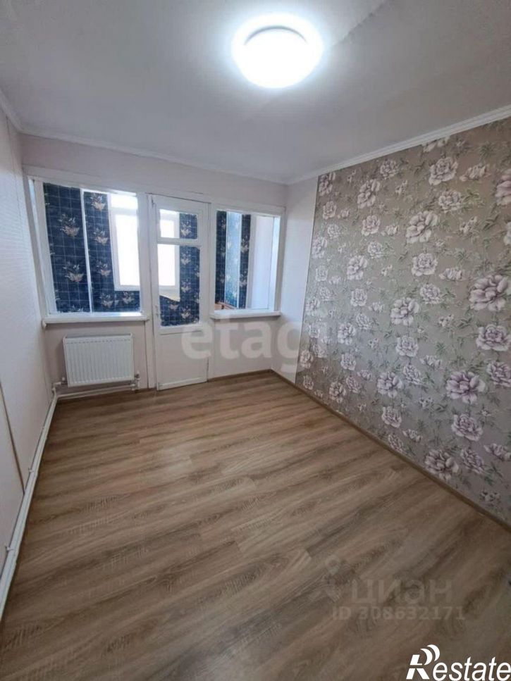 2-комн квартира проспект 60 лет СССР, 4,  д. 4