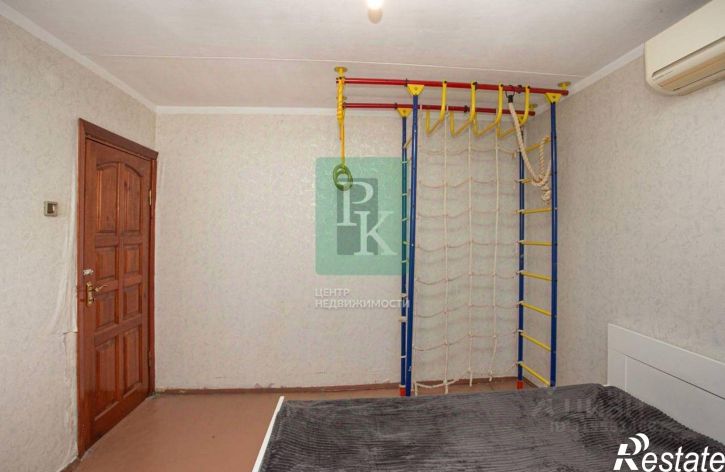 3-комн квартира пр-кт Октябрьской революции, 32,  д. 32