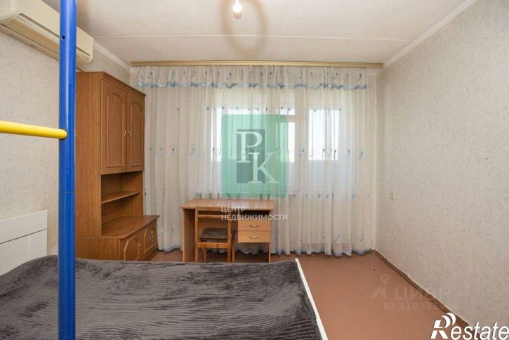 3-комн квартира пр-кт Октябрьской революции, 32,  д. 32