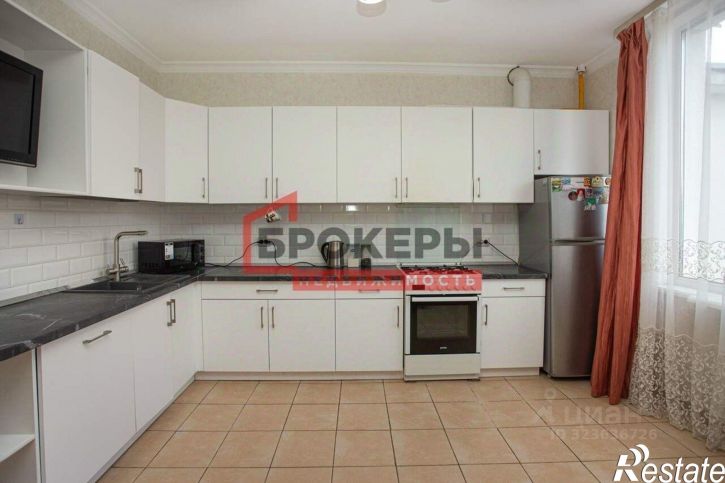 5-комн квартира проспект Победы, 44А,  д. 44А