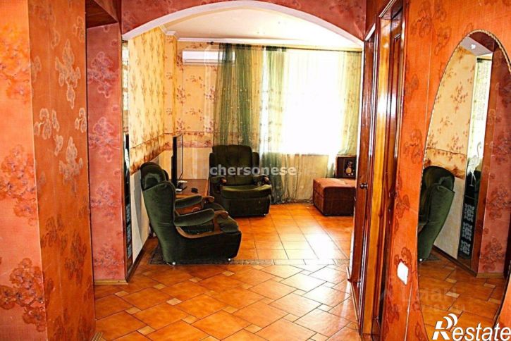 3-комн квартира улица Шмидта, 4,  д. 4