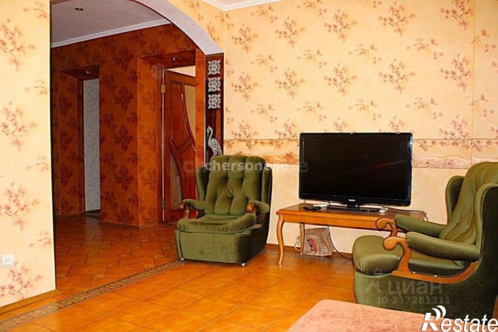 3-комн квартира улица Шмидта, 4,  д. 4