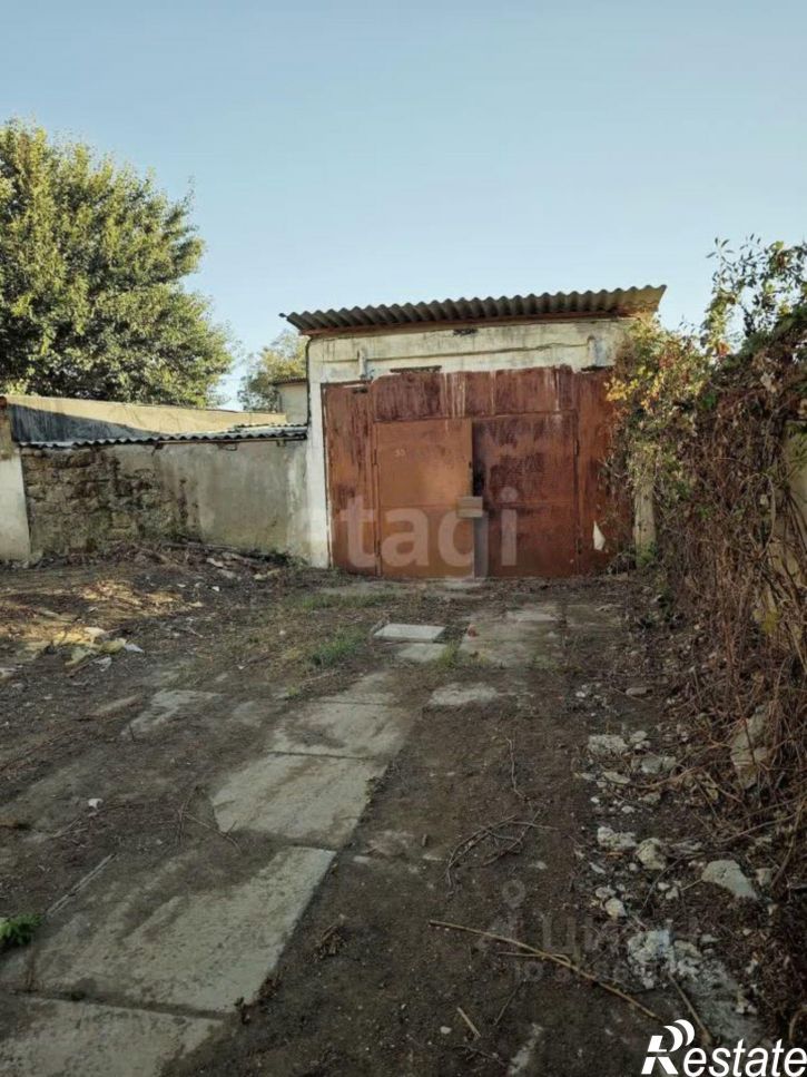 Гараж/парковка ул Героев, 8,  д. 8