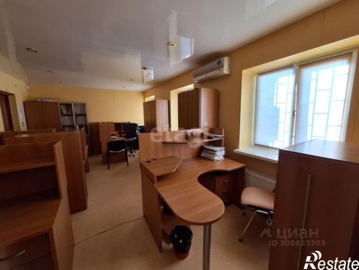 Помещение свободного назначения Сакский район, село Карьерное