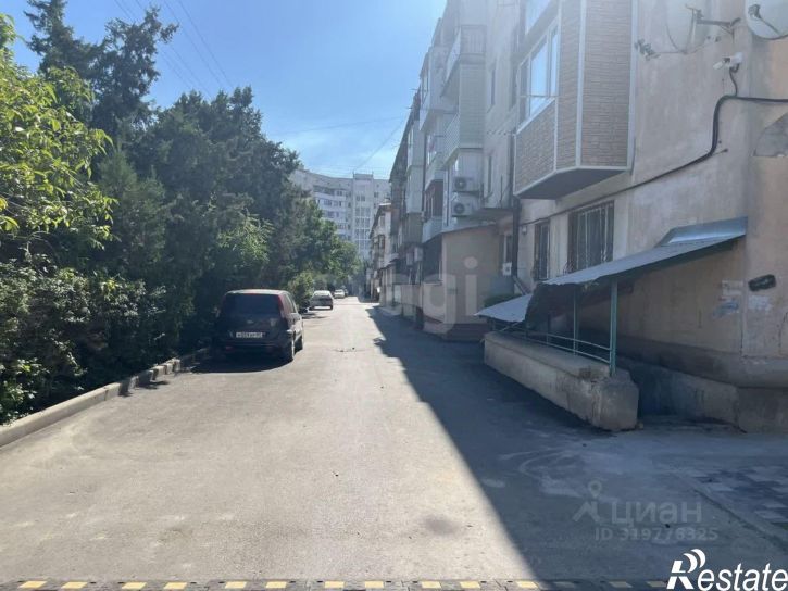 1-комн квартира Строительная улица, 19,  д. 19