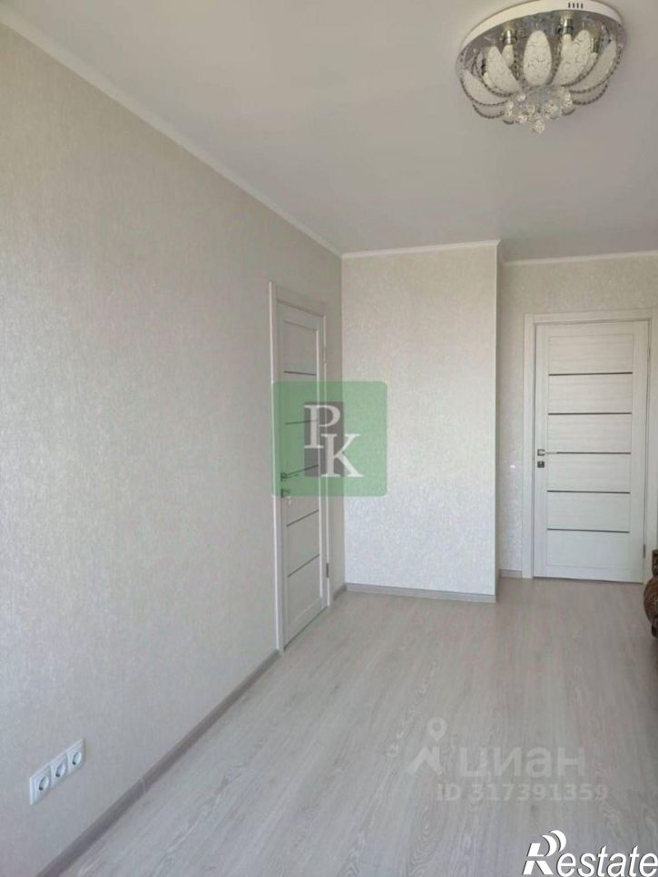 3-комн квартира 13, Бахчисарай