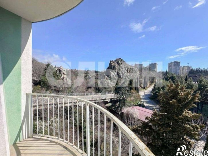 2-комн квартира пгт. Партенит, ул. Победы, д. 21