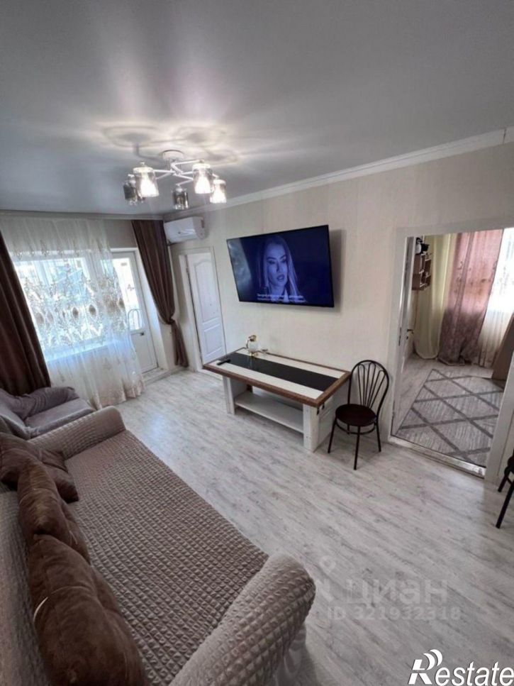 3-комн квартира Евпатория,  Рабочий пр.,  3