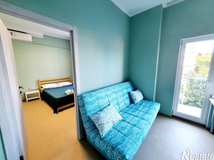 2-комн квартира улица Юнге, 7В,  д. 7В