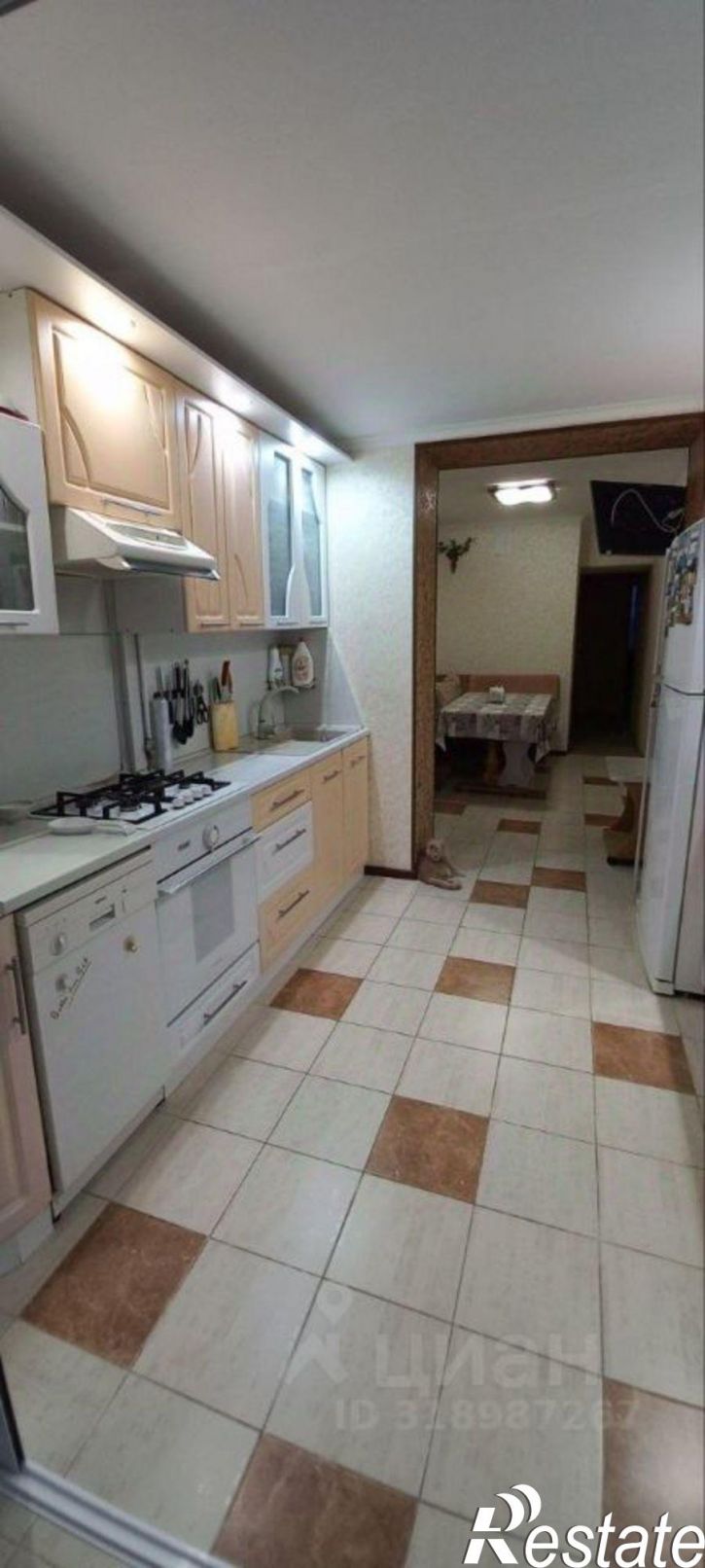 5-комн квартира Крым республика, Сакский район, Ромашкино