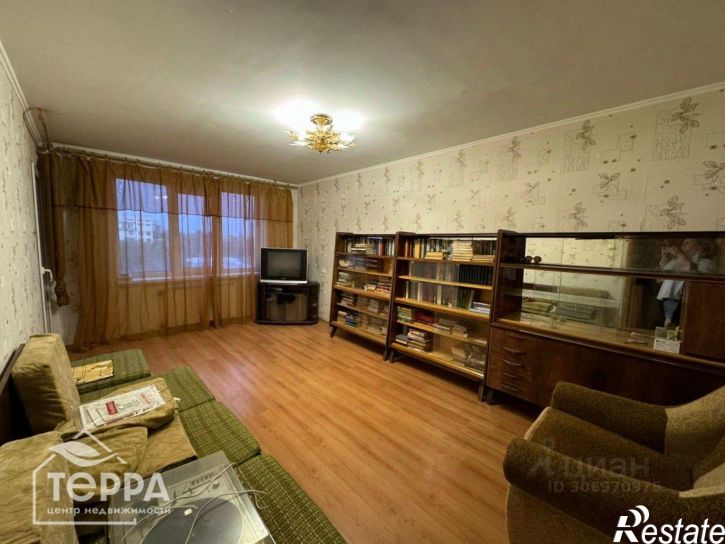 2-комн квартира Молодёжная улица, 1,  д. 1