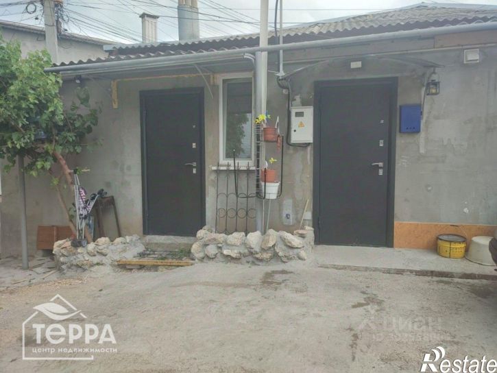 2-комн квартира Симферополь г., Крымчакский пер., 15