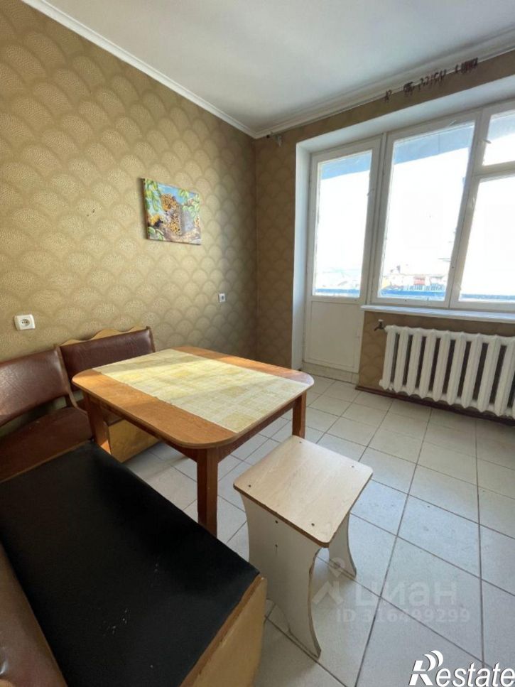 3-комн квартира Феодосия, улица Чкалова, 64