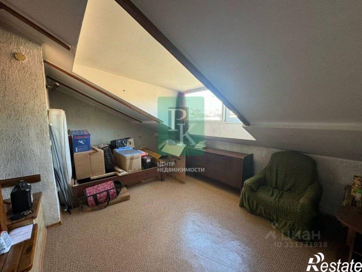 4-комн квартира улица Очаковцев, д 35