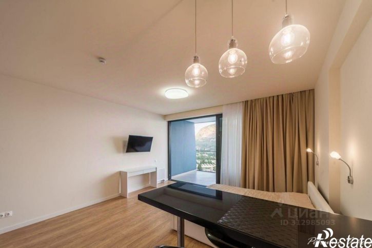 2-комн квартира Ялтинская улица, 14 литО,  д. 14 литО