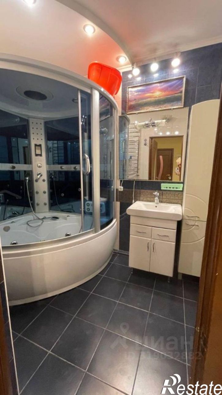 3-комн квартира Севастополь, улица Адмирала Юмашева, 27