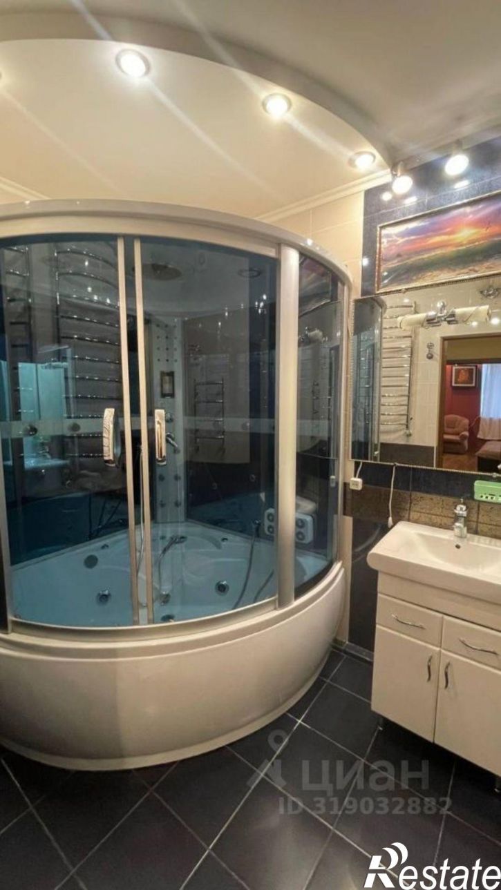 3-комн квартира Севастополь, улица Адмирала Юмашева, 27