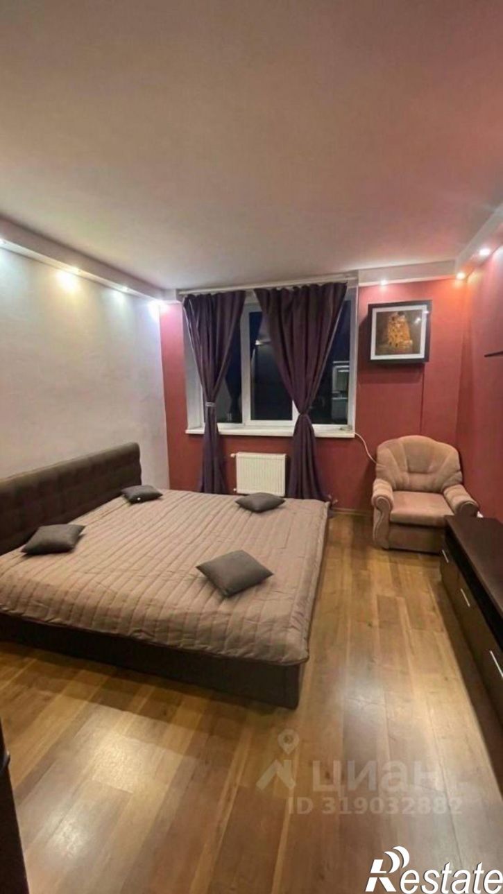 3-комн квартира Севастополь, улица Адмирала Юмашева, 27