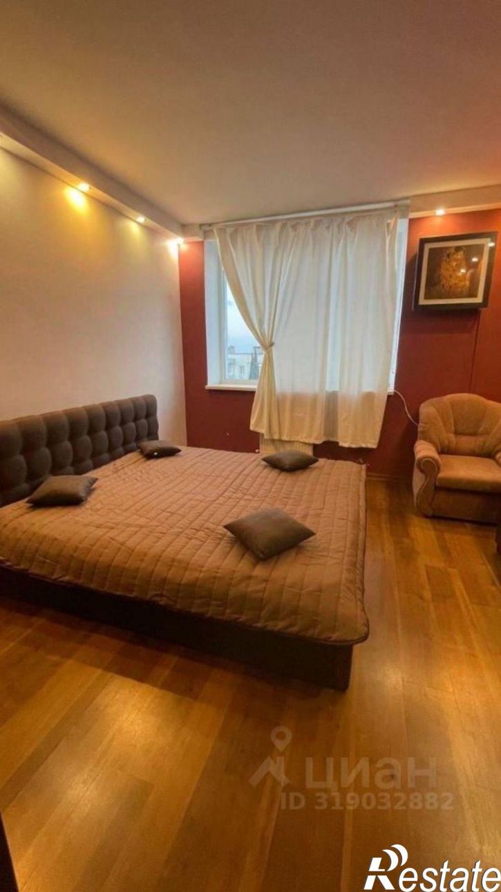 3-комн квартира Севастополь, улица Адмирала Юмашева, 27