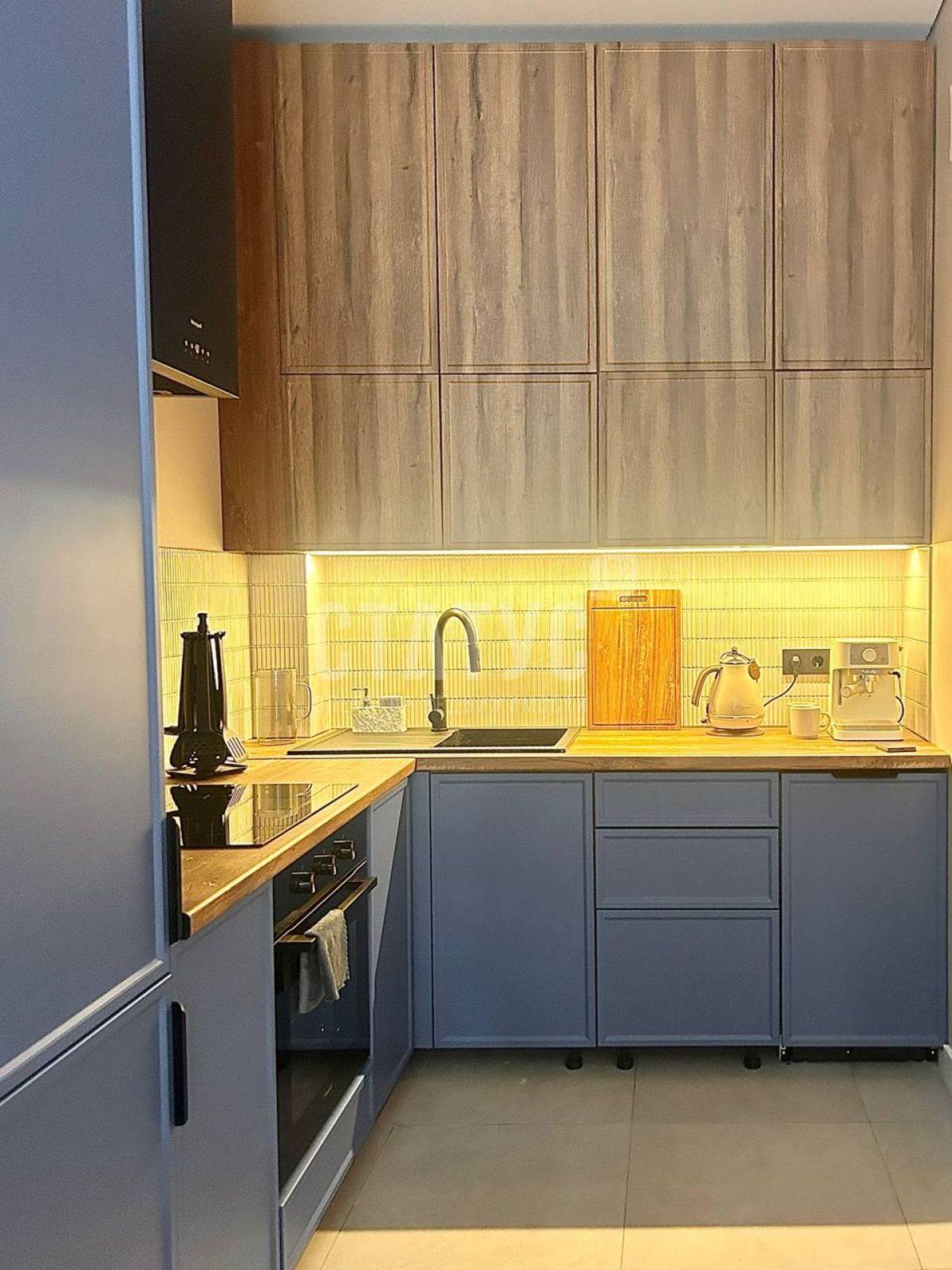 Сдать квартиру за 100 000 рублей на Геологов ул, 7кБ