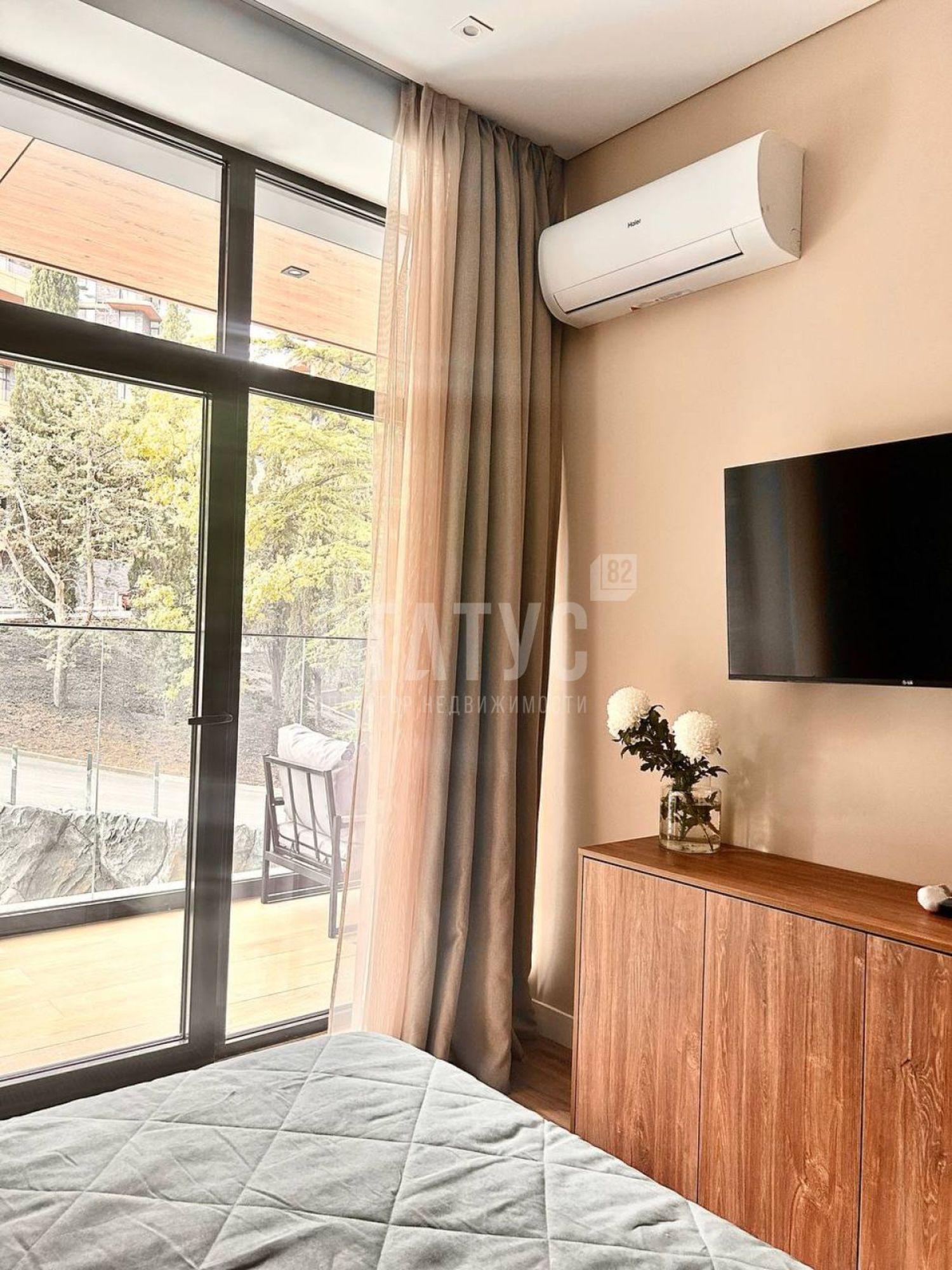 Сдать квартиру за 100 000 рублей на Геологов ул, 7кБ