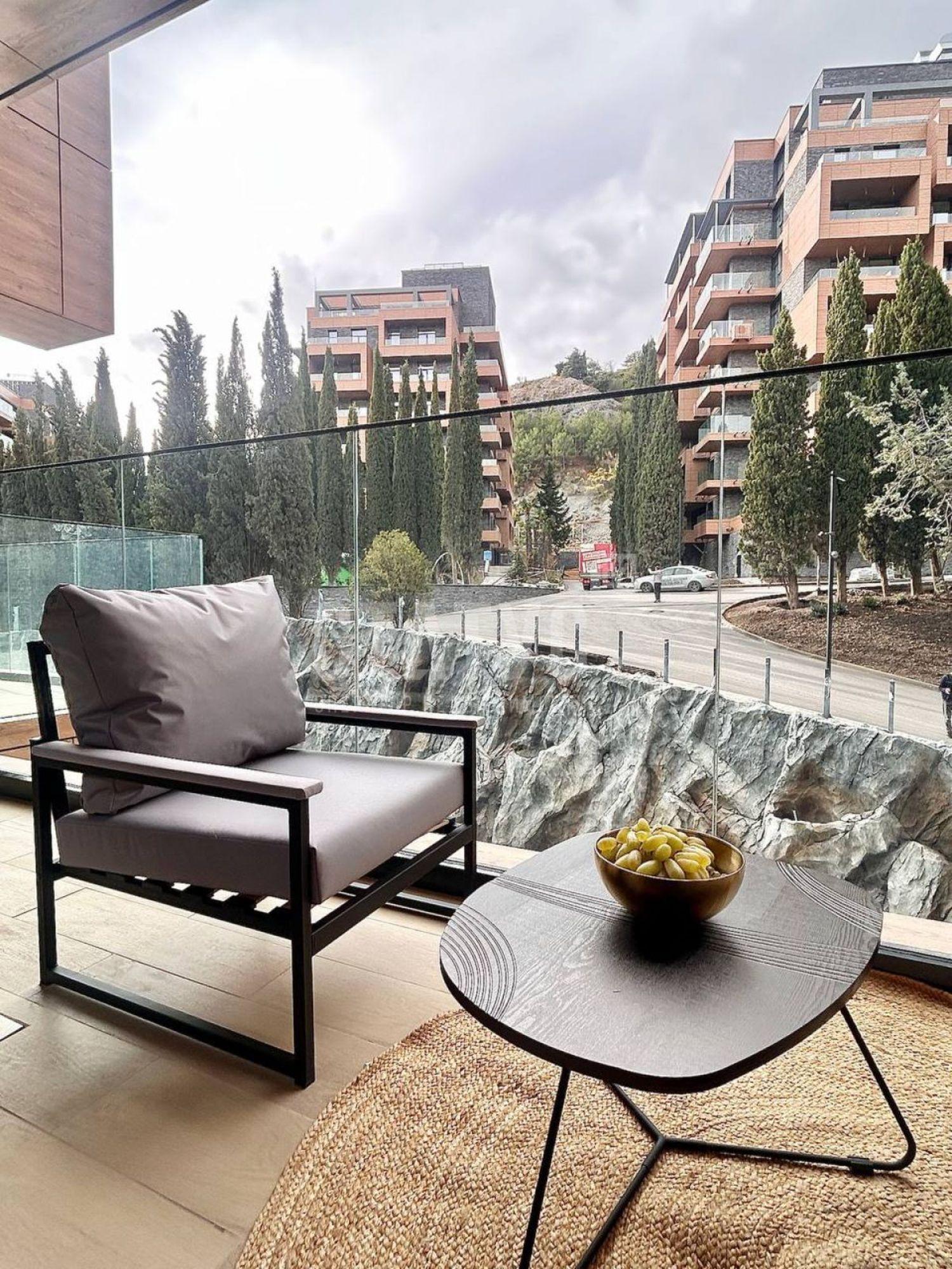 Сдать квартиру за 100 000 рублей на Геологов ул, 7кБ