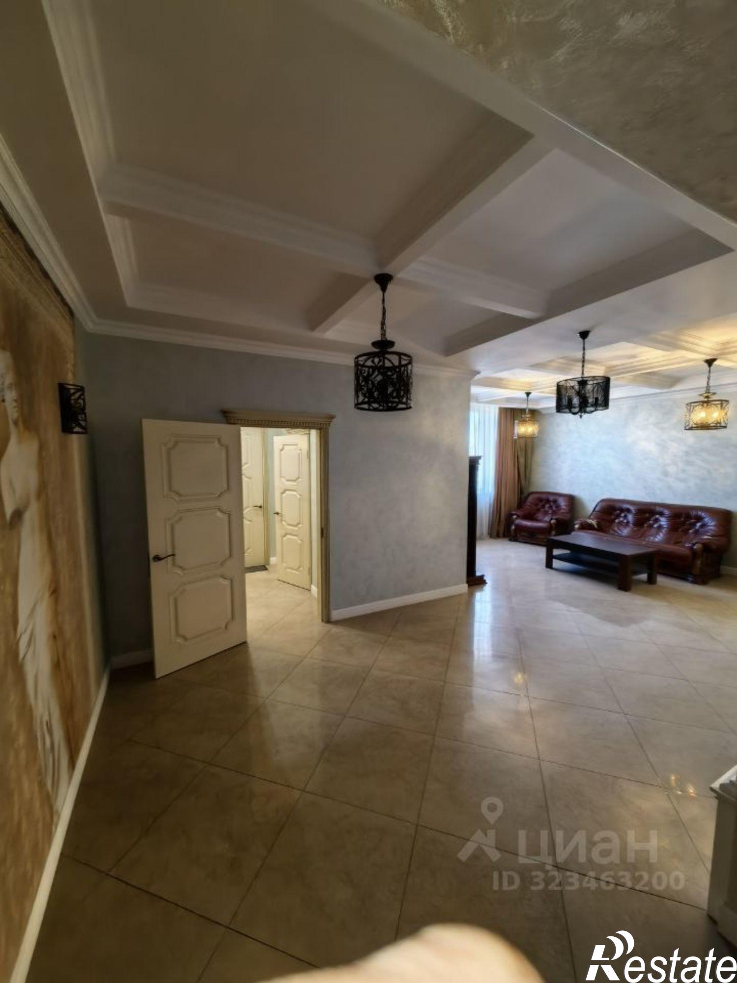 Сдать дачу, дом, коттедж за 110 000 рублей на улица Ефремова, 40