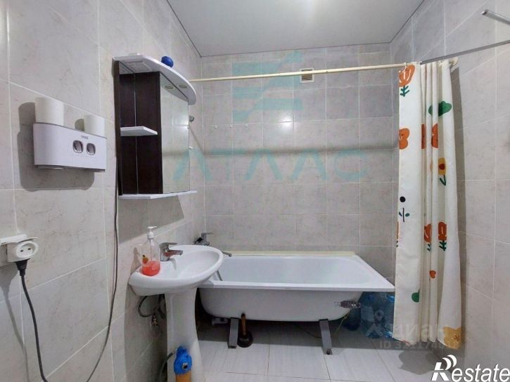 3-комн квартира ул Острякова, 24,  д. 24