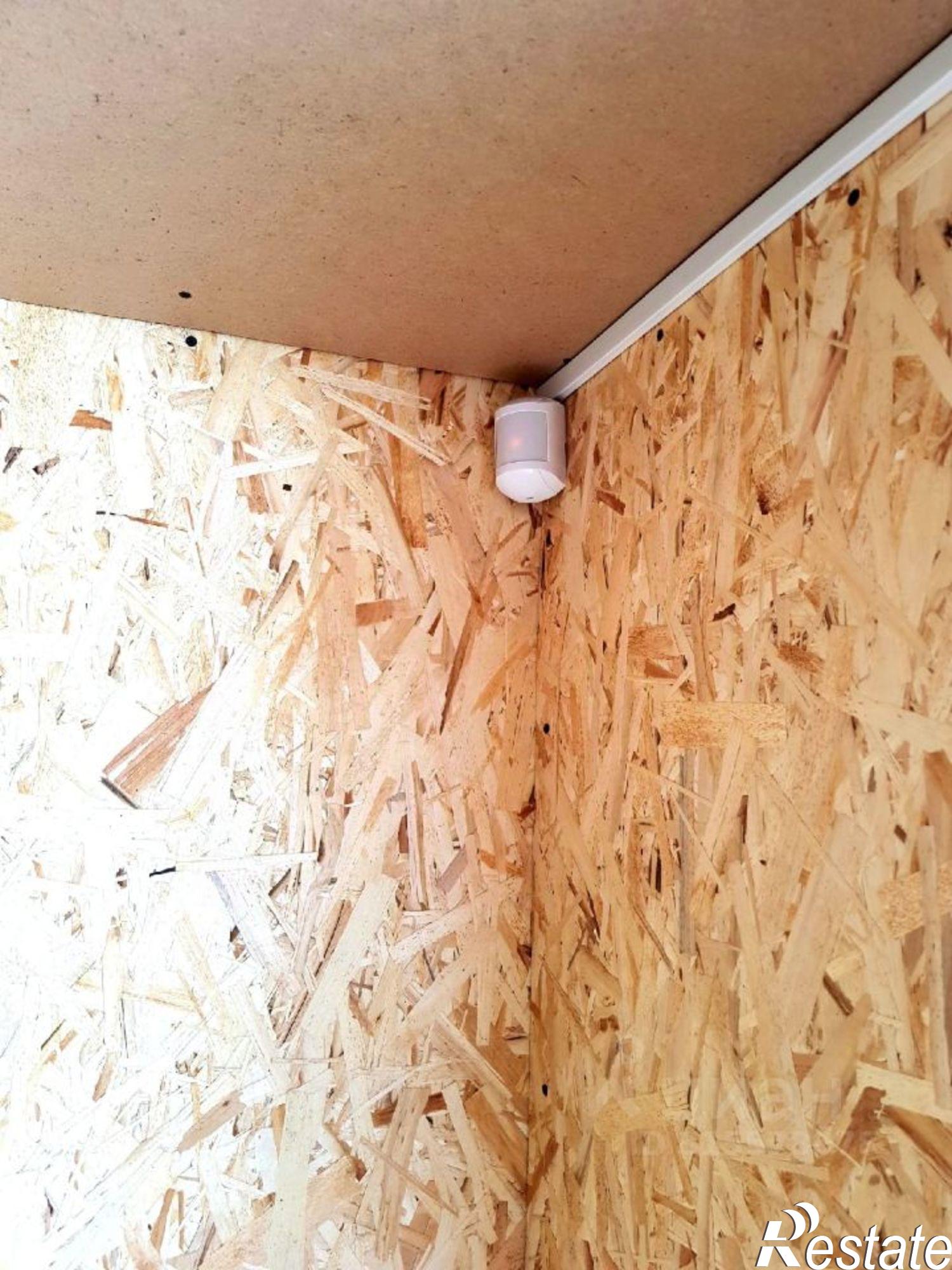 Сдать гараж, место в паркинге за 1 800 рублей на ул Токарева, 8