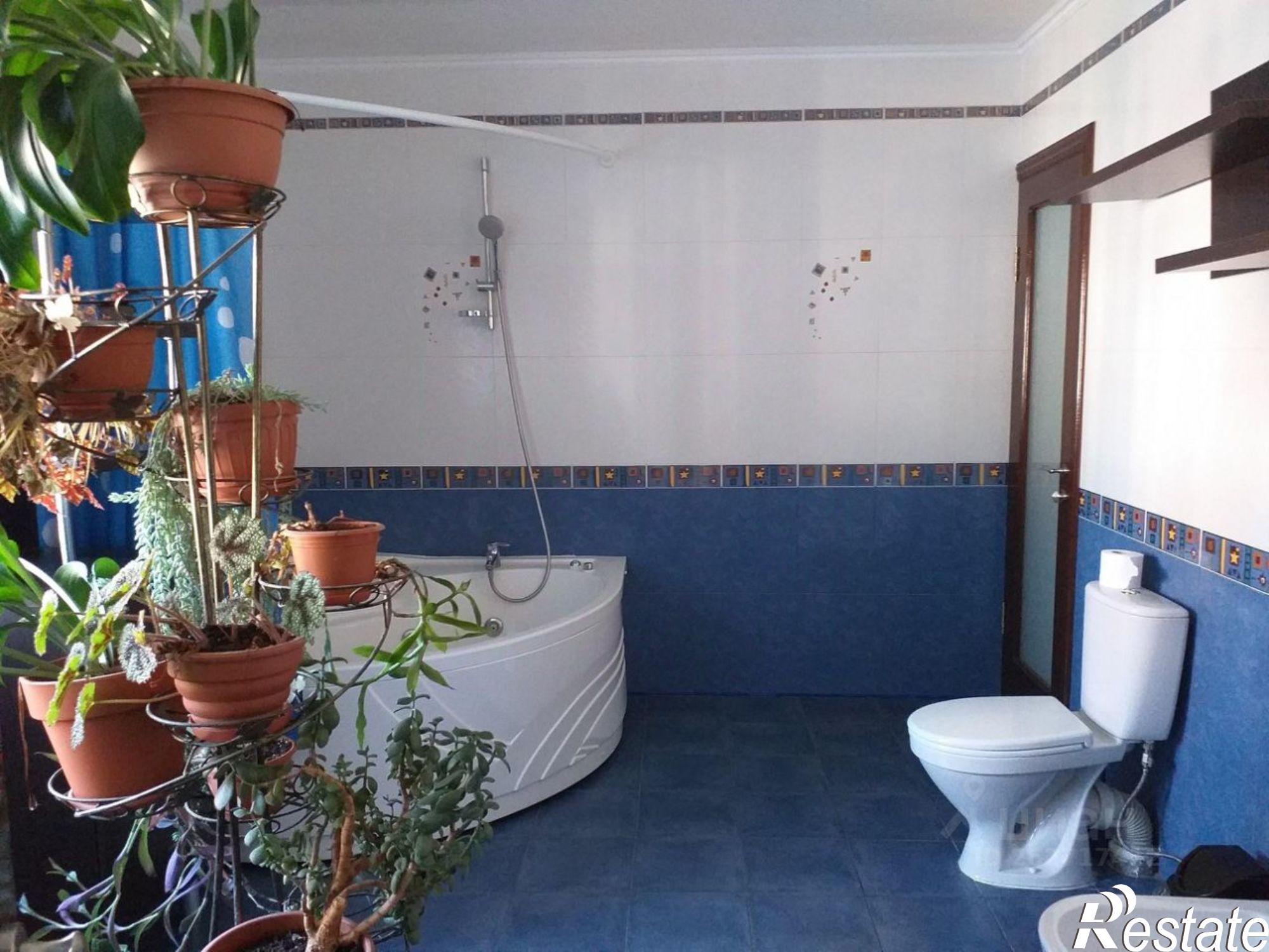 Сдать дачу, дом, коттедж за 150 000 рублей на 4-я Рубежная улица