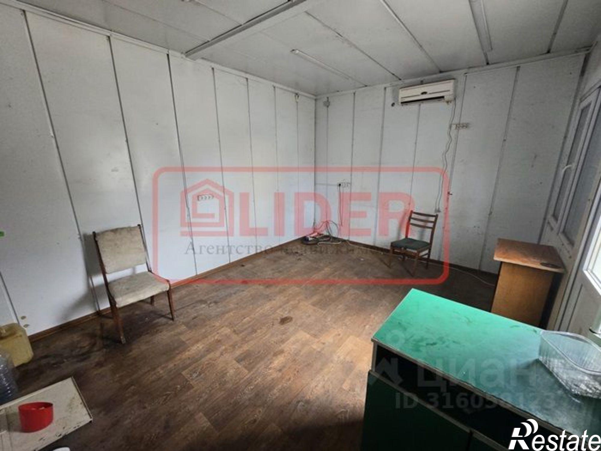 Сдать торговое помещение за 30 000 рублей на ул Хрусталева, 33