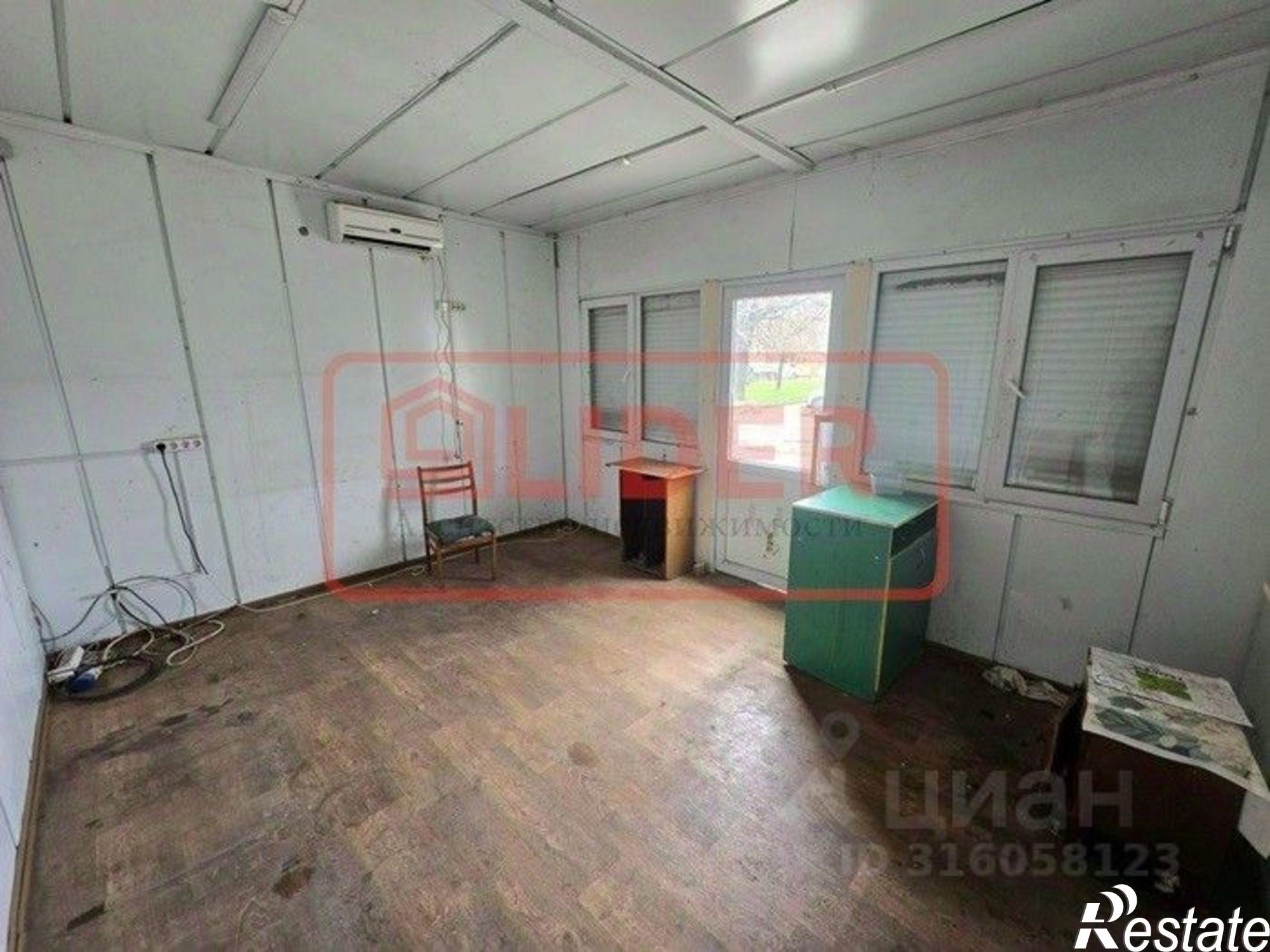 Сдать торговое помещение за 30 000 рублей на ул Хрусталева, 33