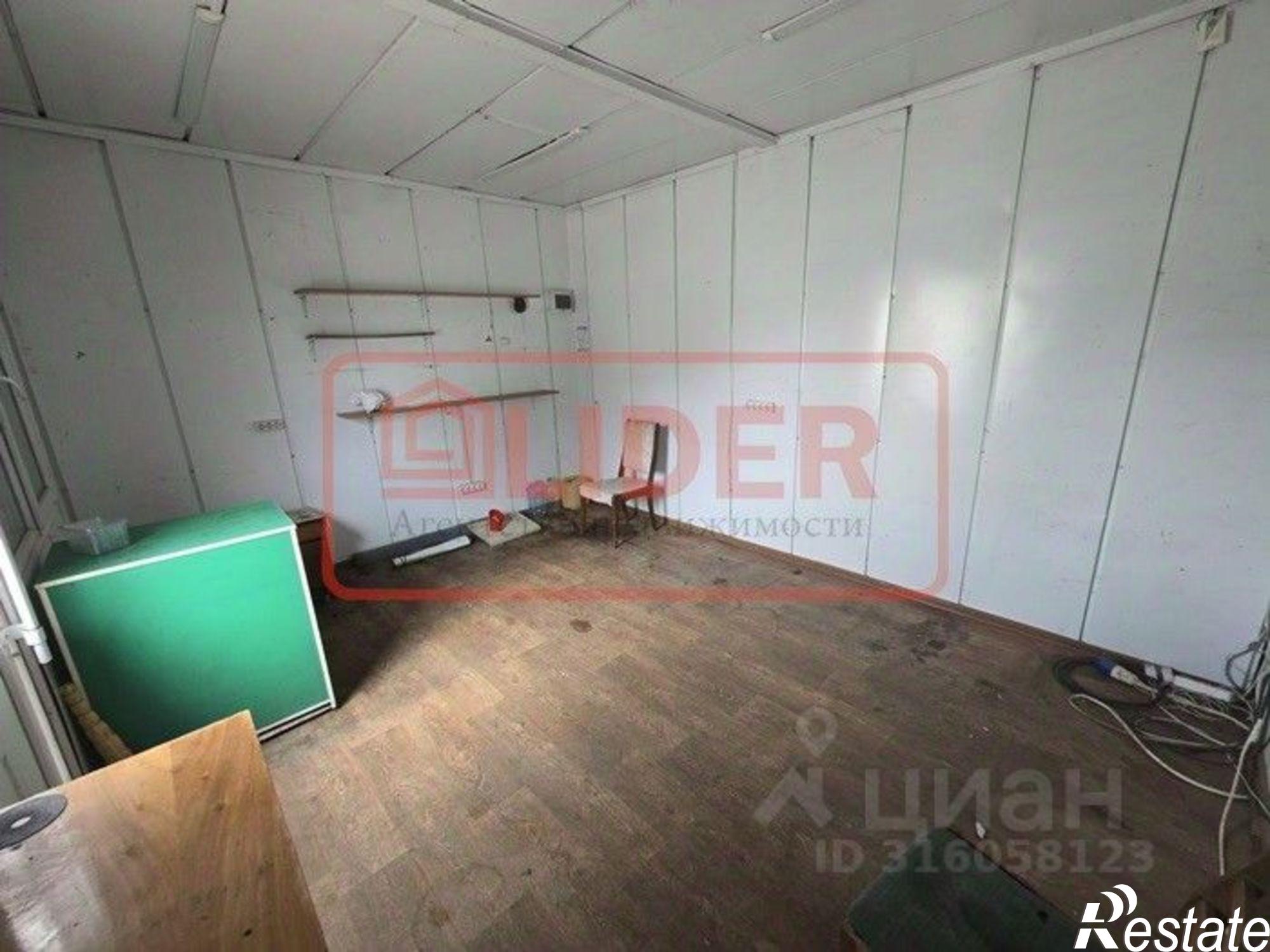 Сдать торговое помещение за 30 000 рублей на ул Хрусталева, 33